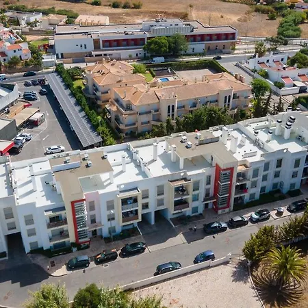 Apartamento Luminous 2 Bdr W/pool By Lovelystay Albufeira