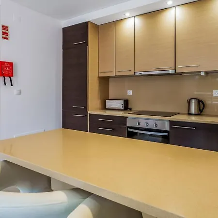 Luminous 2 Bdr W/pool By Lovelystay البوفيرا